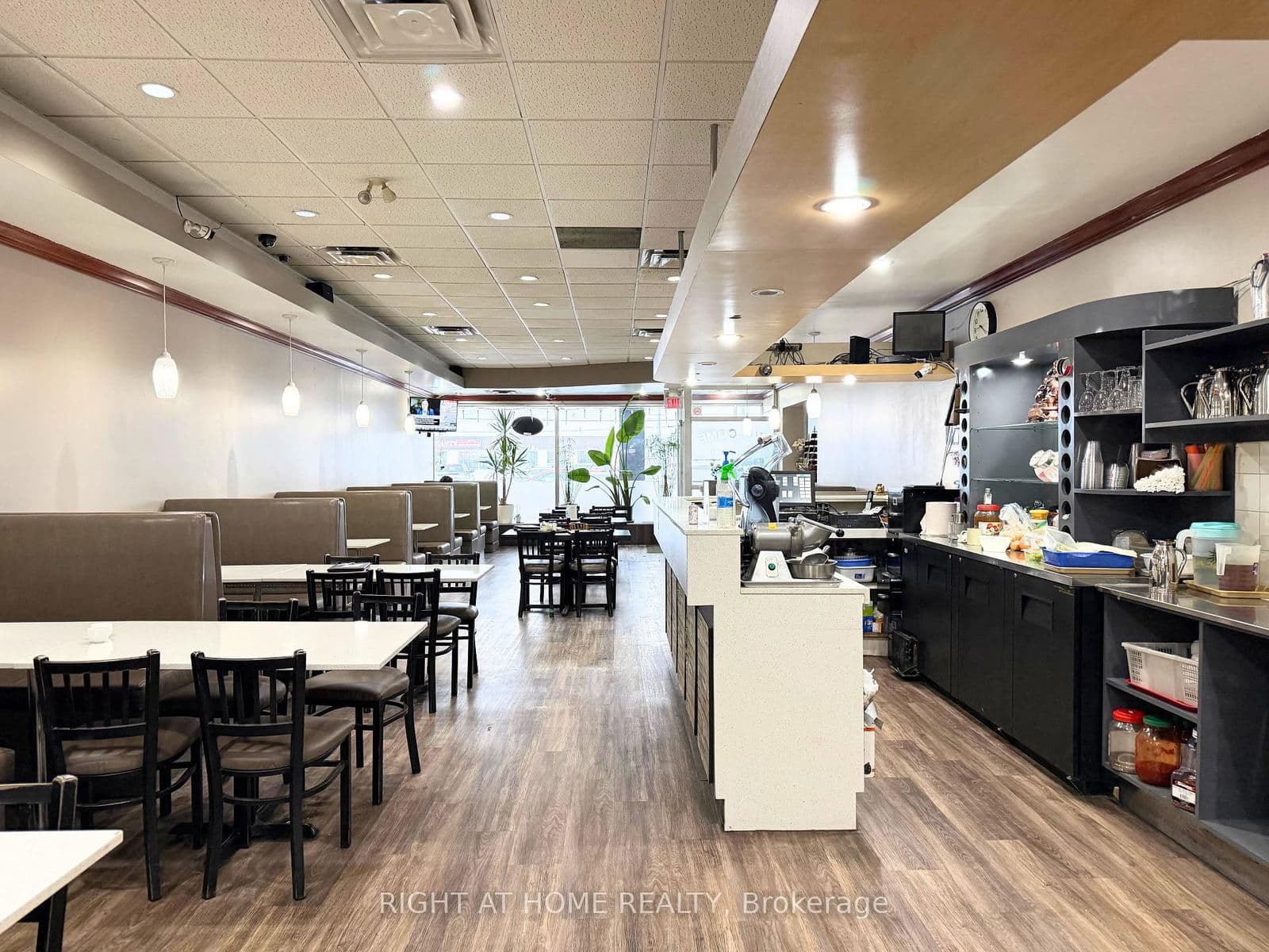 Sale Of Business at 9- 2437 Finch Avenue, Toronto, ON - Photo 4 - RE/MAX Garden City Realty