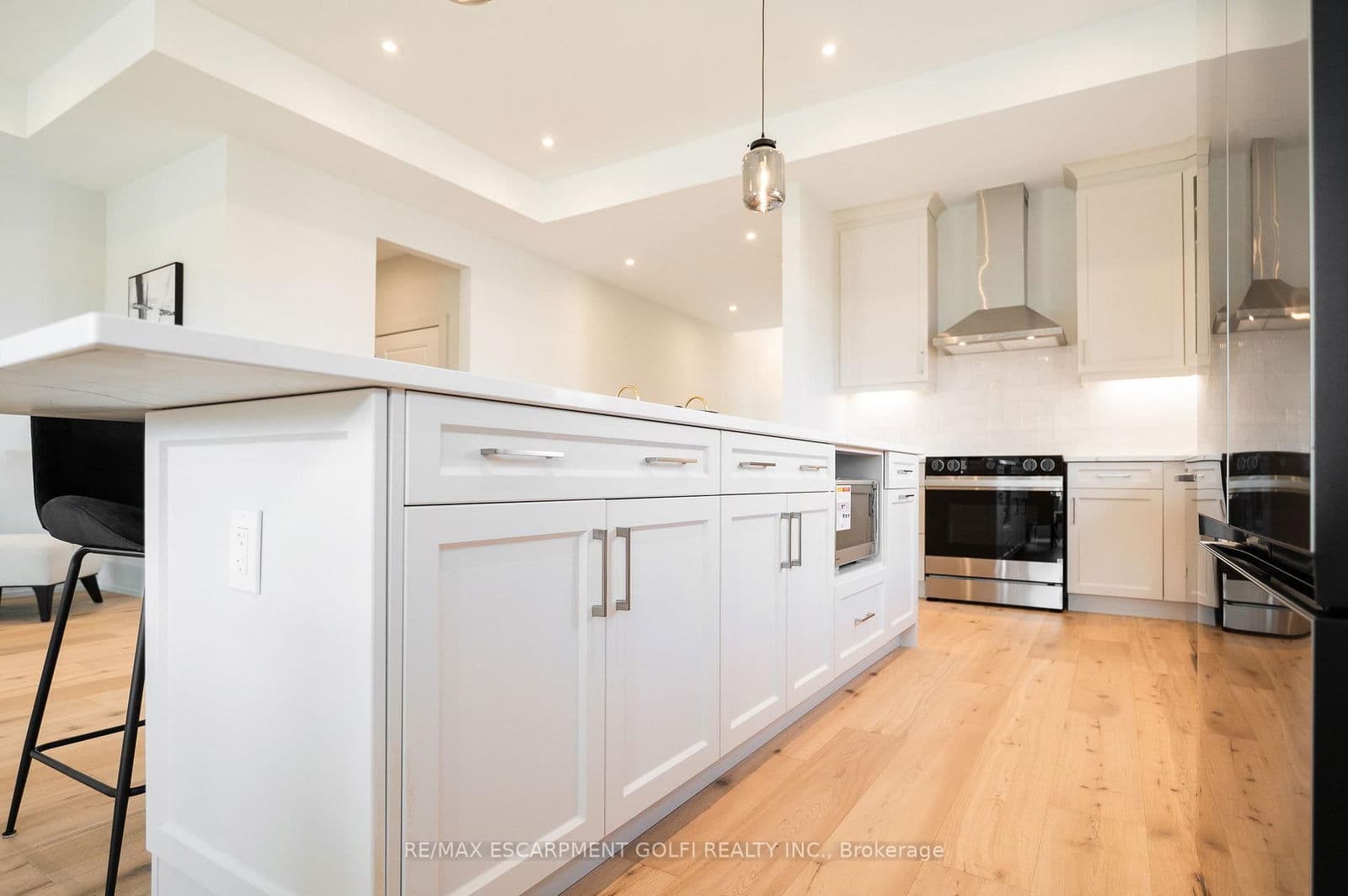 Detached at 19 Oakley Drive, Niagara-on-the-Lake, ON - Photo 13 - RE/MAX Garden City Realty