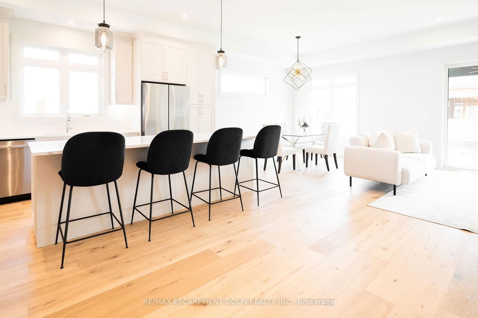 Detached at 19 Oakley Drive, Niagara-on-the-Lake, ON - Photo 15 - RE/MAX Garden City Realty