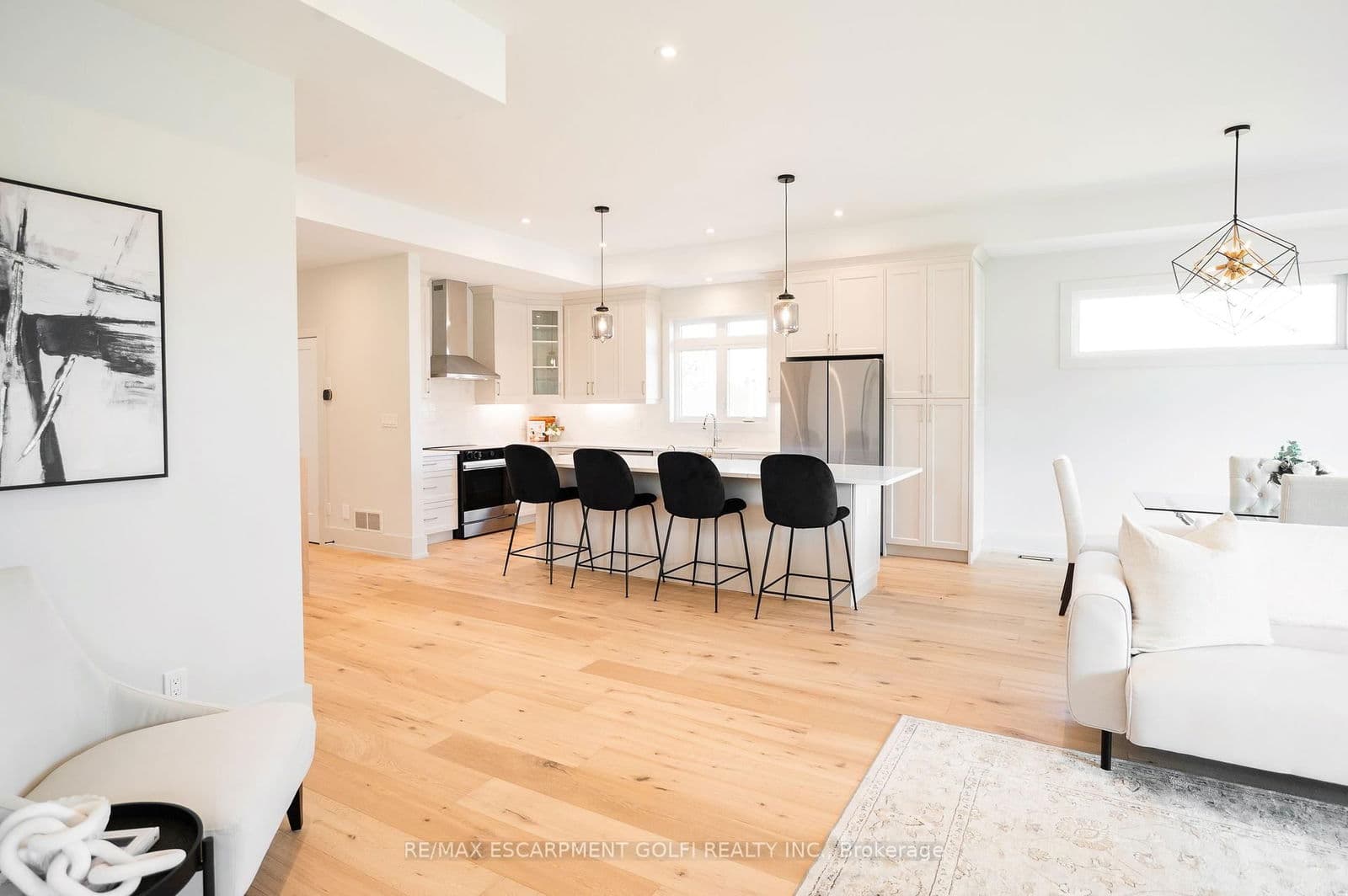 Detached at 19 Oakley Drive, Niagara-on-the-Lake, ON - Photo 16 - RE/MAX Garden City Realty