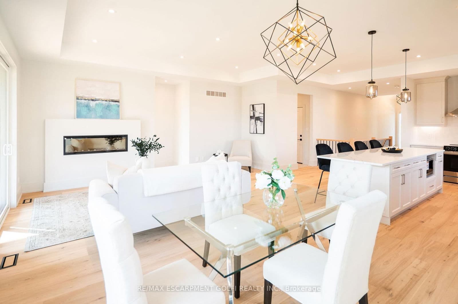 Detached at 19 Oakley Drive, Niagara-on-the-Lake, ON - Photo 18 - RE/MAX Garden City Realty