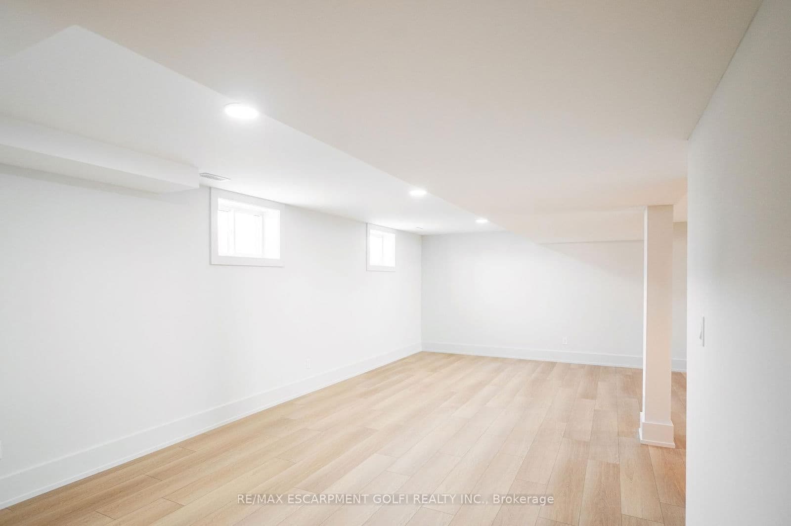 Detached at 19 Oakley Drive, Niagara-on-the-Lake, ON - Photo 33 - RE/MAX Garden City Realty