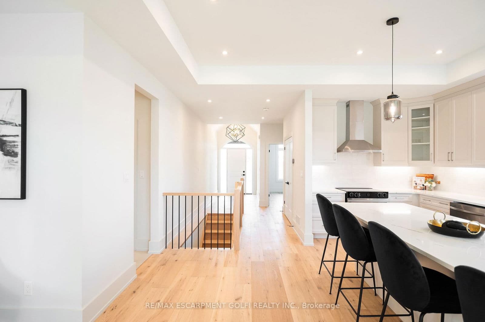 Detached at 19 Oakley Drive, Niagara-on-the-Lake, ON - Photo 9 - RE/MAX Garden City Realty