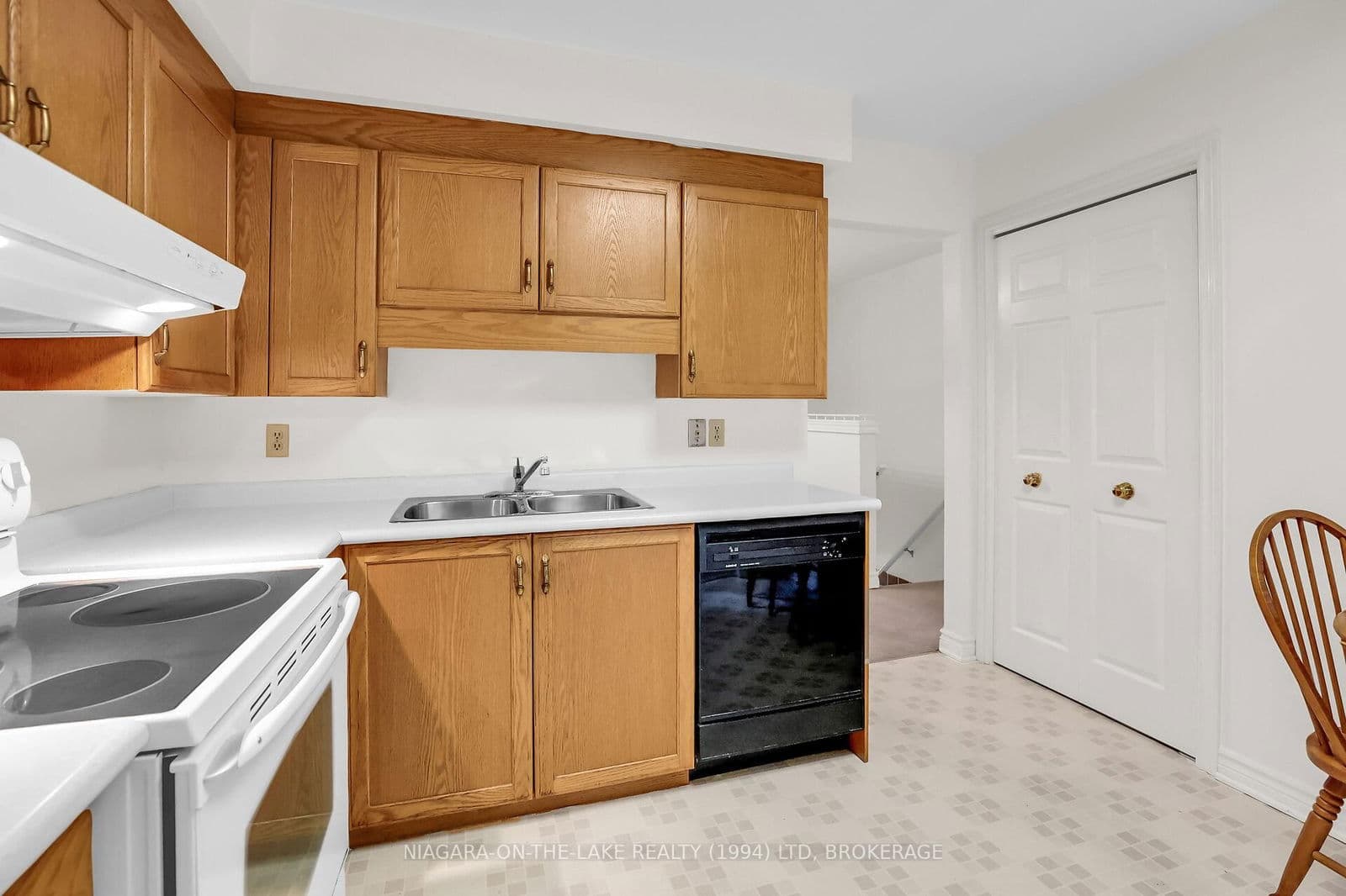 Condo Townhouse at 7- 443 Nassau Street, Niagara-on-the-Lake, ON - Photo 14 - RE/MAX Garden City Realty