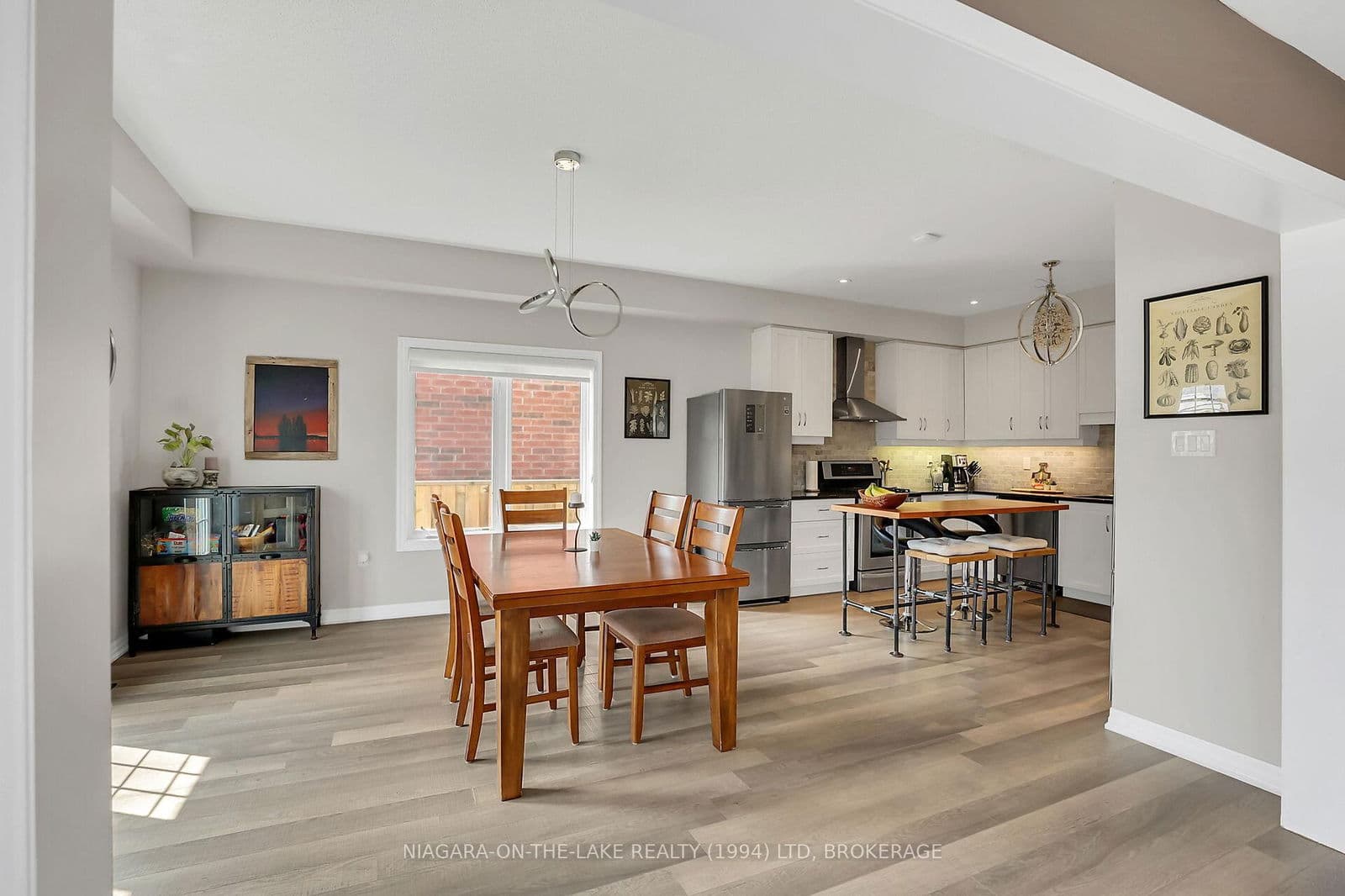 Detached at 7 Cannery Drive, Niagara-on-the-Lake, ON - Photo 11 - RE/MAX Garden City Realty