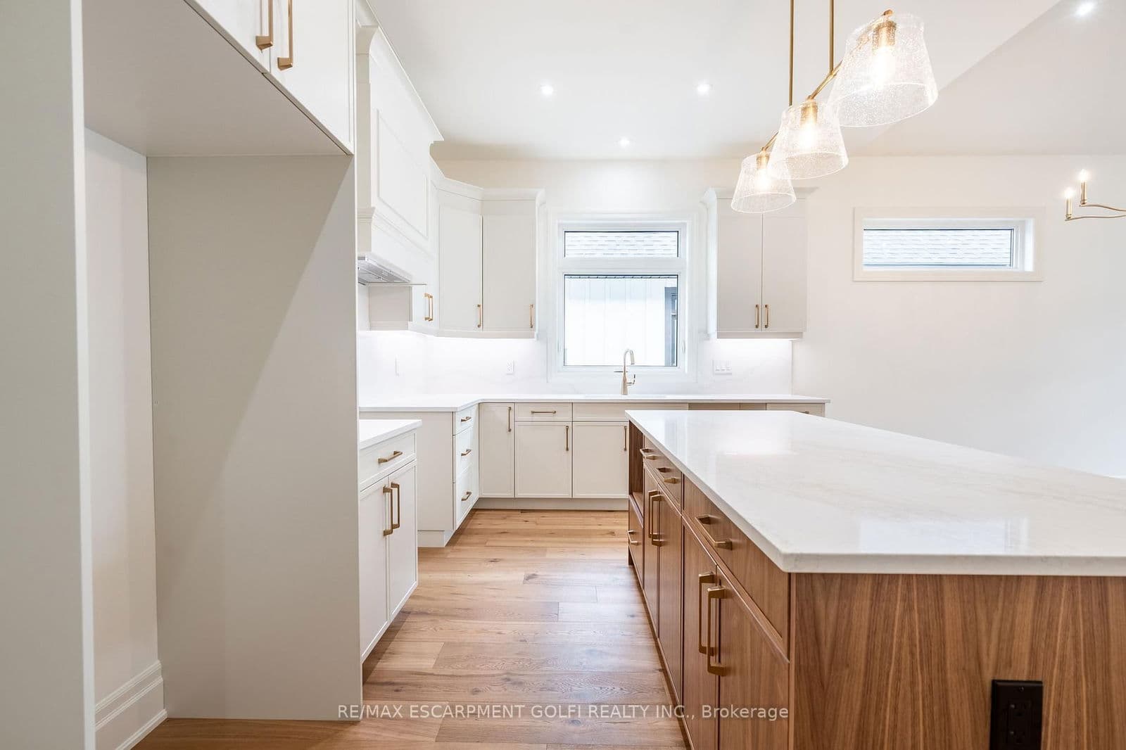 Detached at 21 Oakley Drive, Niagara-on-the-Lake, ON - Photo 11 - RE/MAX Garden City Realty