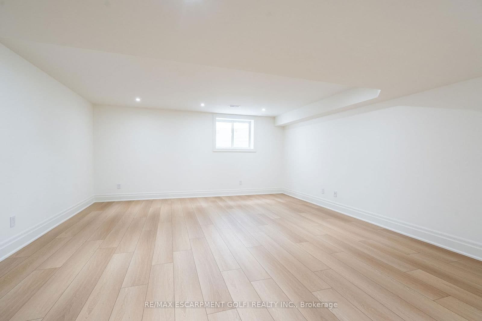 Detached at 21 Oakley Drive, Niagara-on-the-Lake, ON - Photo 31 - RE/MAX Garden City Realty