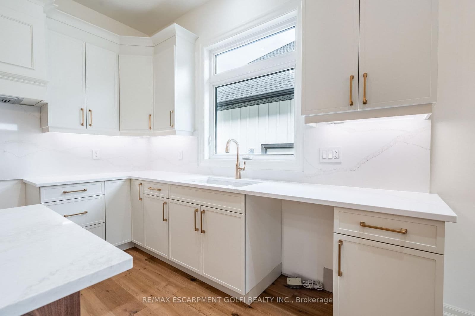 Detached at 21 Oakley Drive, Niagara-on-the-Lake, ON - Photo 8 - RE/MAX Garden City Realty