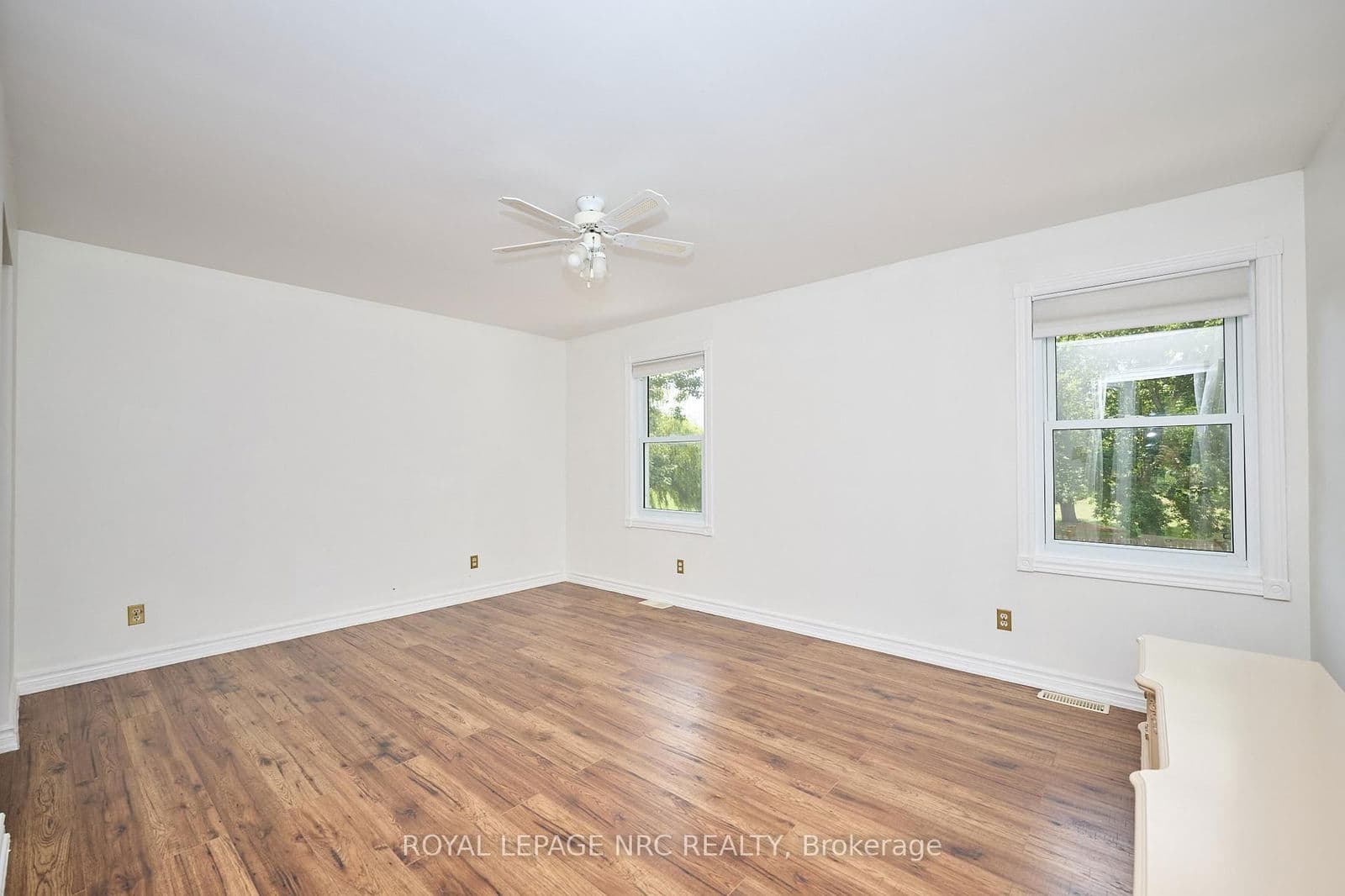 Detached at 4040 Lakeshore Road, Lincoln, ON - Photo 24 - RE/MAX Garden City Realty