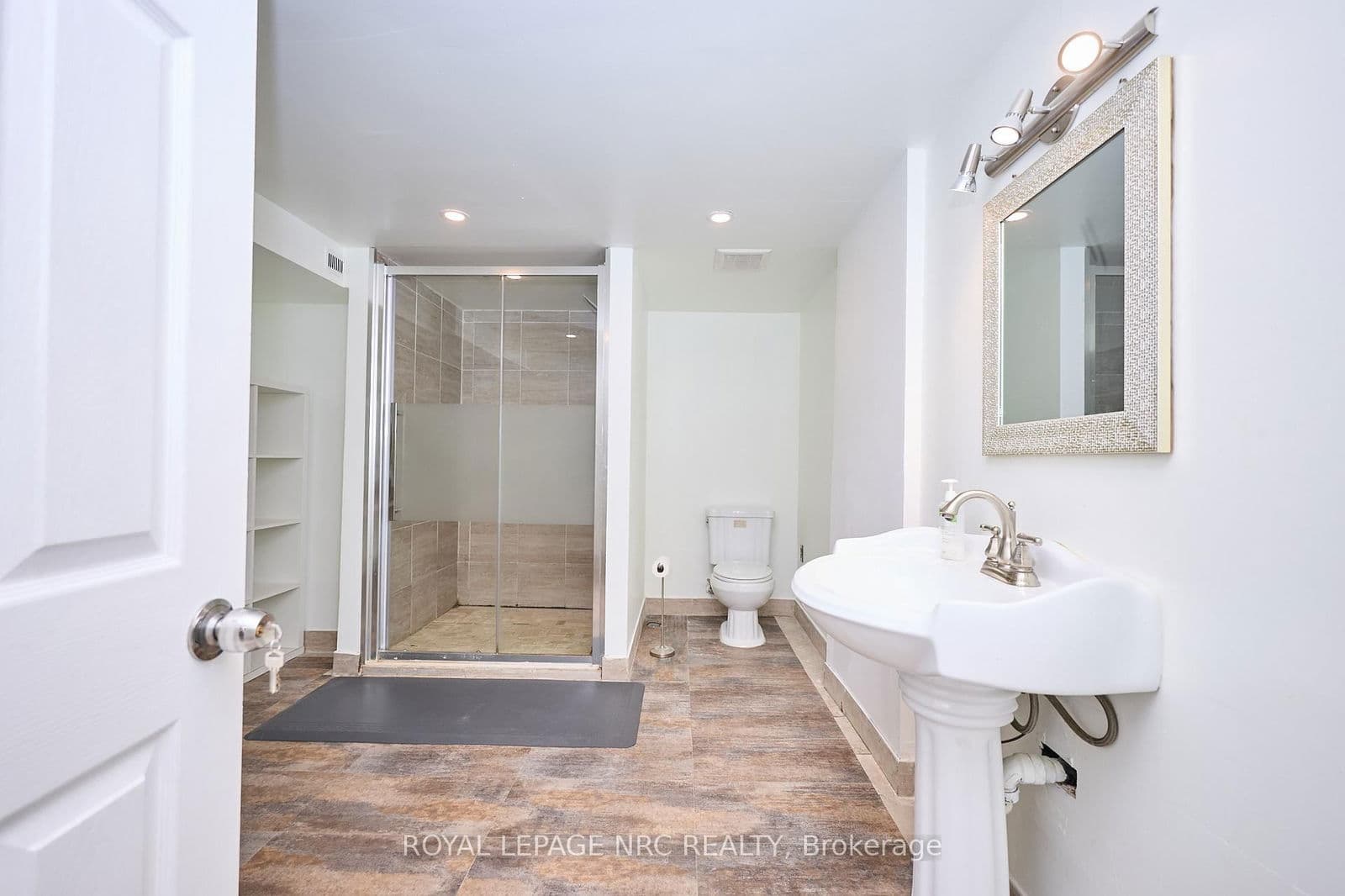 Detached at 4040 Lakeshore Road, Lincoln, ON - Photo 35 - RE/MAX Garden City Realty