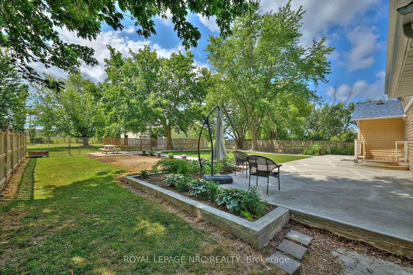 Detached at 4040 Lakeshore Road, Lincoln, ON - Photo 37 - RE/MAX Garden City Realty