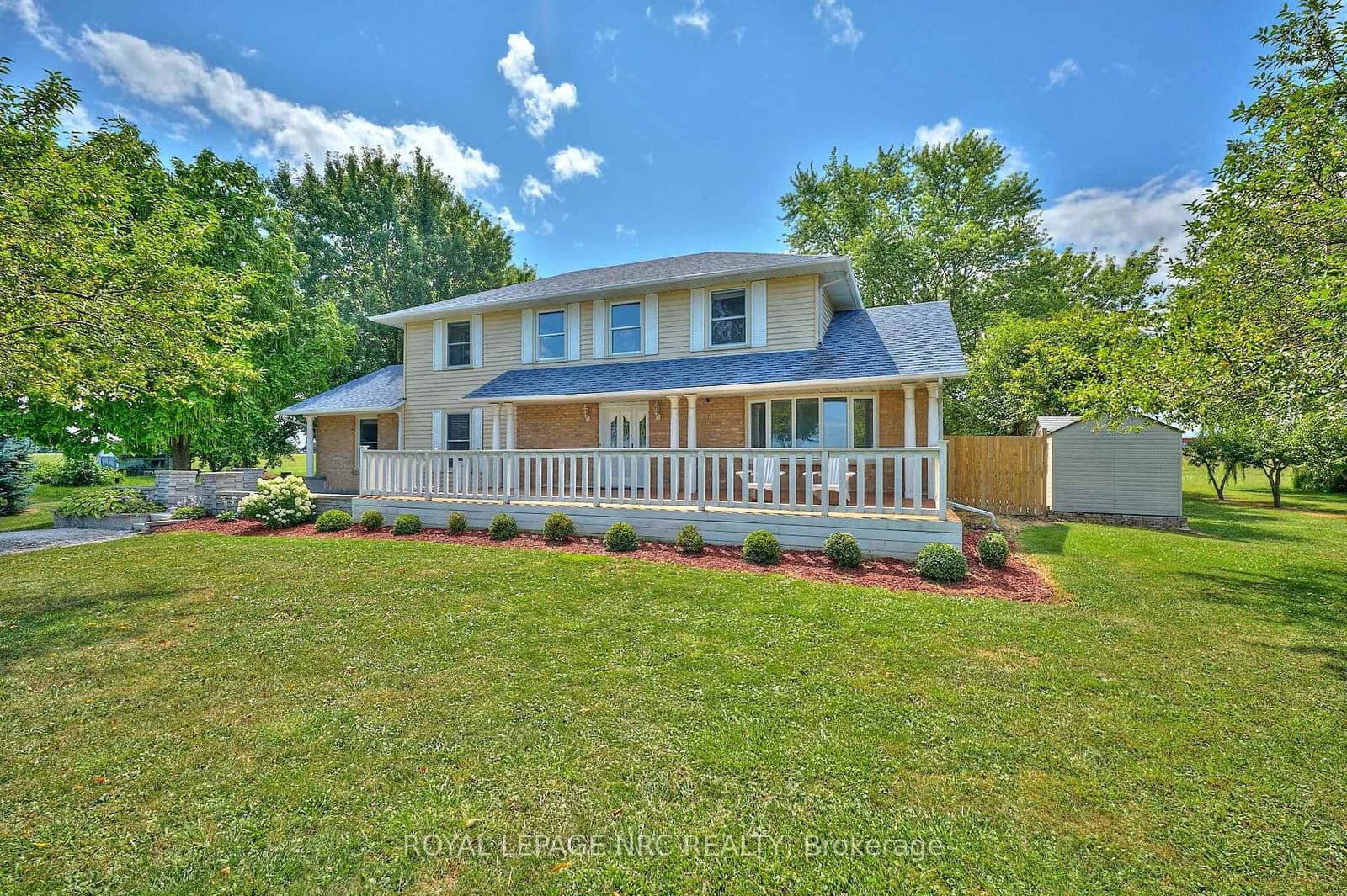 Detached at 4040 Lakeshore Road, Lincoln, ON - Photo 4 - RE/MAX Garden City Realty