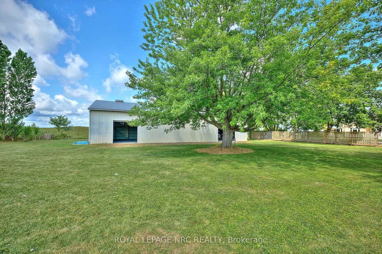 Detached at 4040 Lakeshore Road, Lincoln, ON - Photo 42 - RE/MAX Garden City Realty