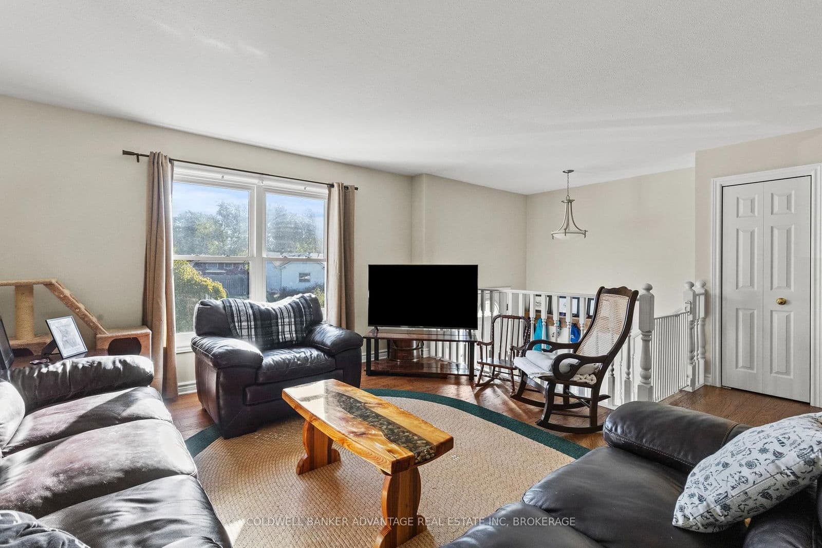 Detached at 697 Ferndale Avenue, Fort Erie, ON - Photo 6 - RE/MAX Garden City Realty