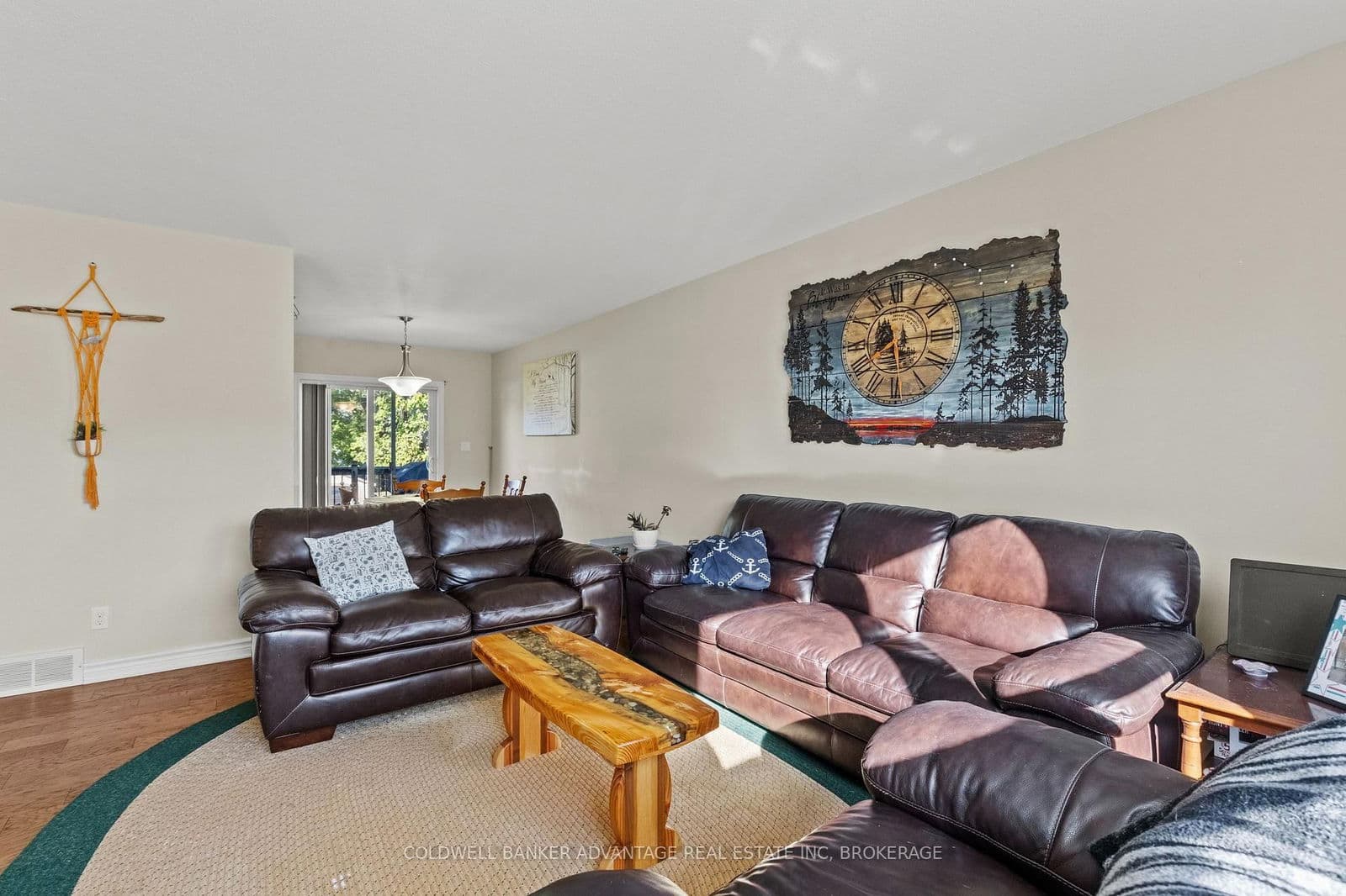 Detached at 697 Ferndale Avenue, Fort Erie, ON - Photo 8 - RE/MAX Garden City Realty