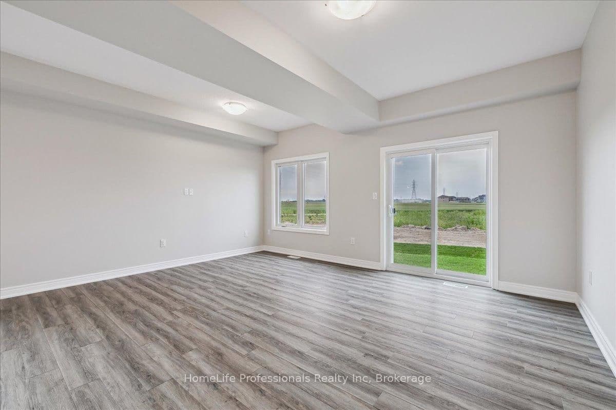 Att/Row/Townhouse at 81 Elvira Way, Thorold, ON - Photo 10 - RE/MAX Garden City Realty