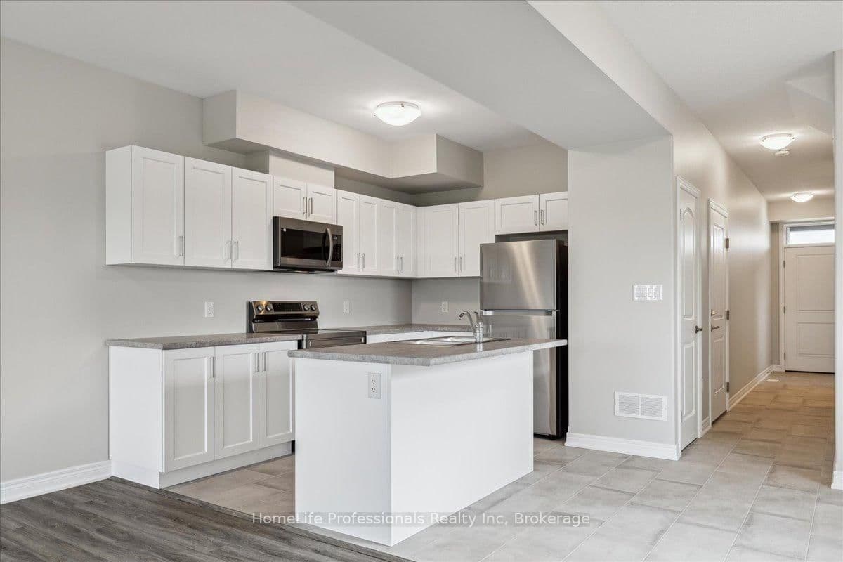 Att/Row/Townhouse at 81 Elvira Way, Thorold, ON - Photo 14 - RE/MAX Garden City Realty