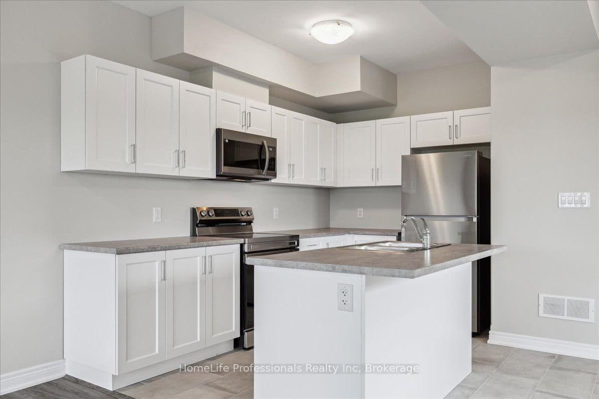 Att/Row/Townhouse at 81 Elvira Way, Thorold, ON - Photo 15 - RE/MAX Garden City Realty