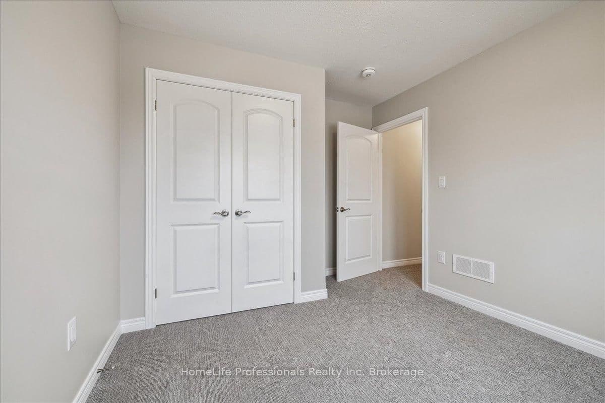 Att/Row/Townhouse at 81 Elvira Way, Thorold, ON - Photo 27 - RE/MAX Garden City Realty