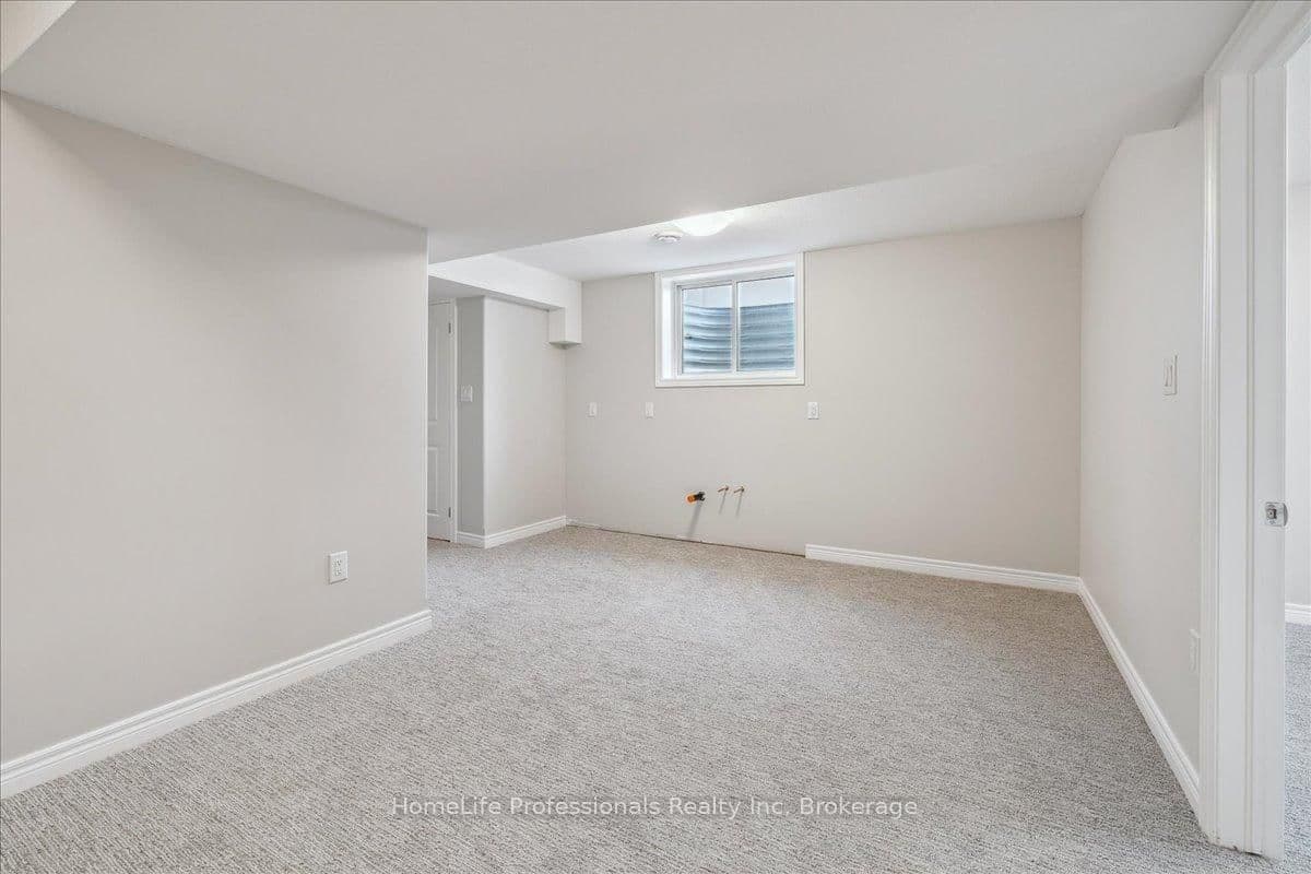 Att/Row/Townhouse at 81 Elvira Way, Thorold, ON - Photo 34 - RE/MAX Garden City Realty