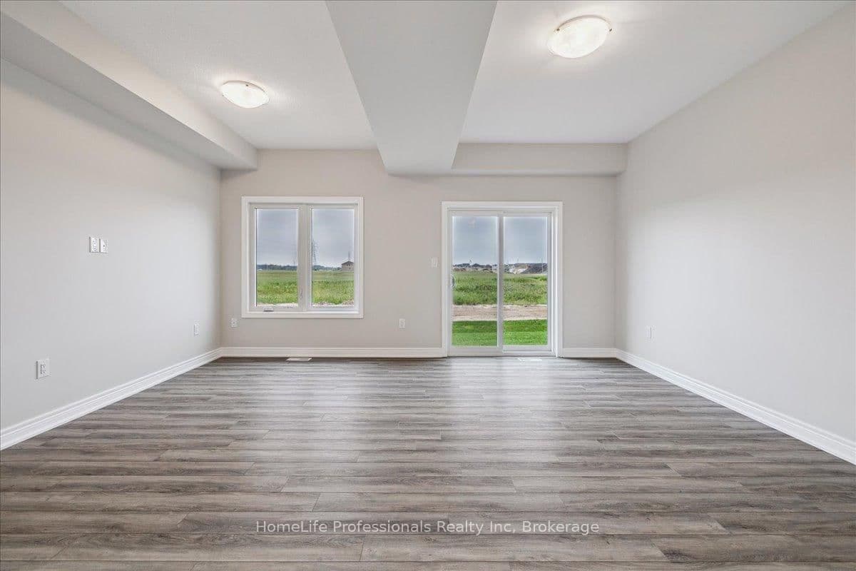 Att/Row/Townhouse at 81 Elvira Way, Thorold, ON - Photo 9 - RE/MAX Garden City Realty