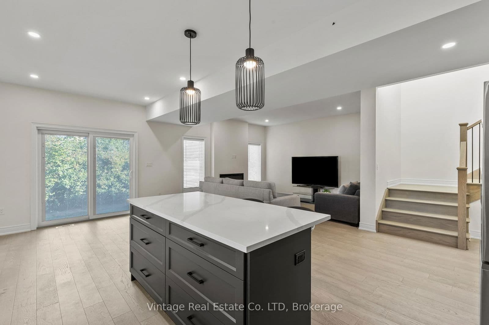 Detached at 181 Hodgkins Avenue, Thorold, ON - Photo 10 - RE/MAX Garden City Realty