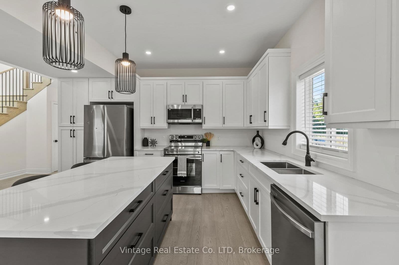 Detached at 181 Hodgkins Avenue, Thorold, ON - Photo 8 - RE/MAX Garden City Realty