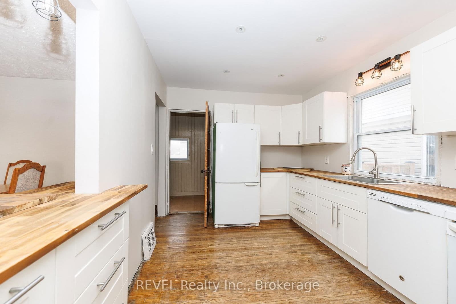 Detached at 5113 Willmott Street, Niagara Falls, ON - Photo 16 - RE/MAX Garden City Realty