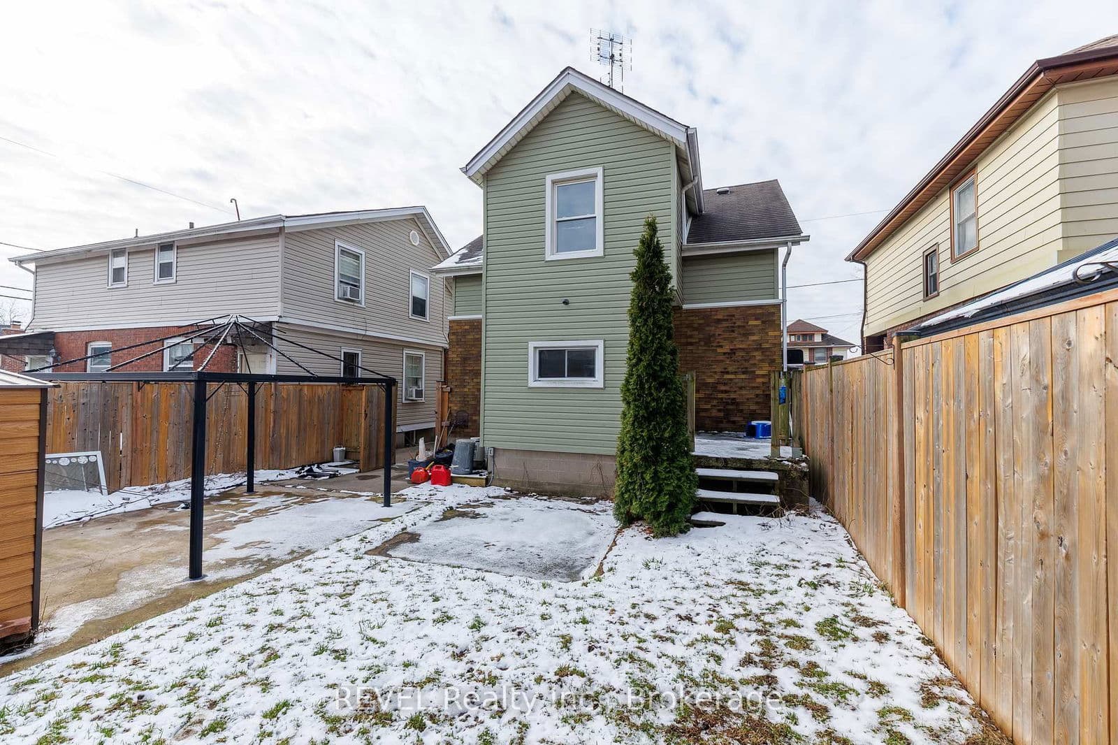 Detached at 5113 Willmott Street, Niagara Falls, ON - Photo 33 - RE/MAX Garden City Realty