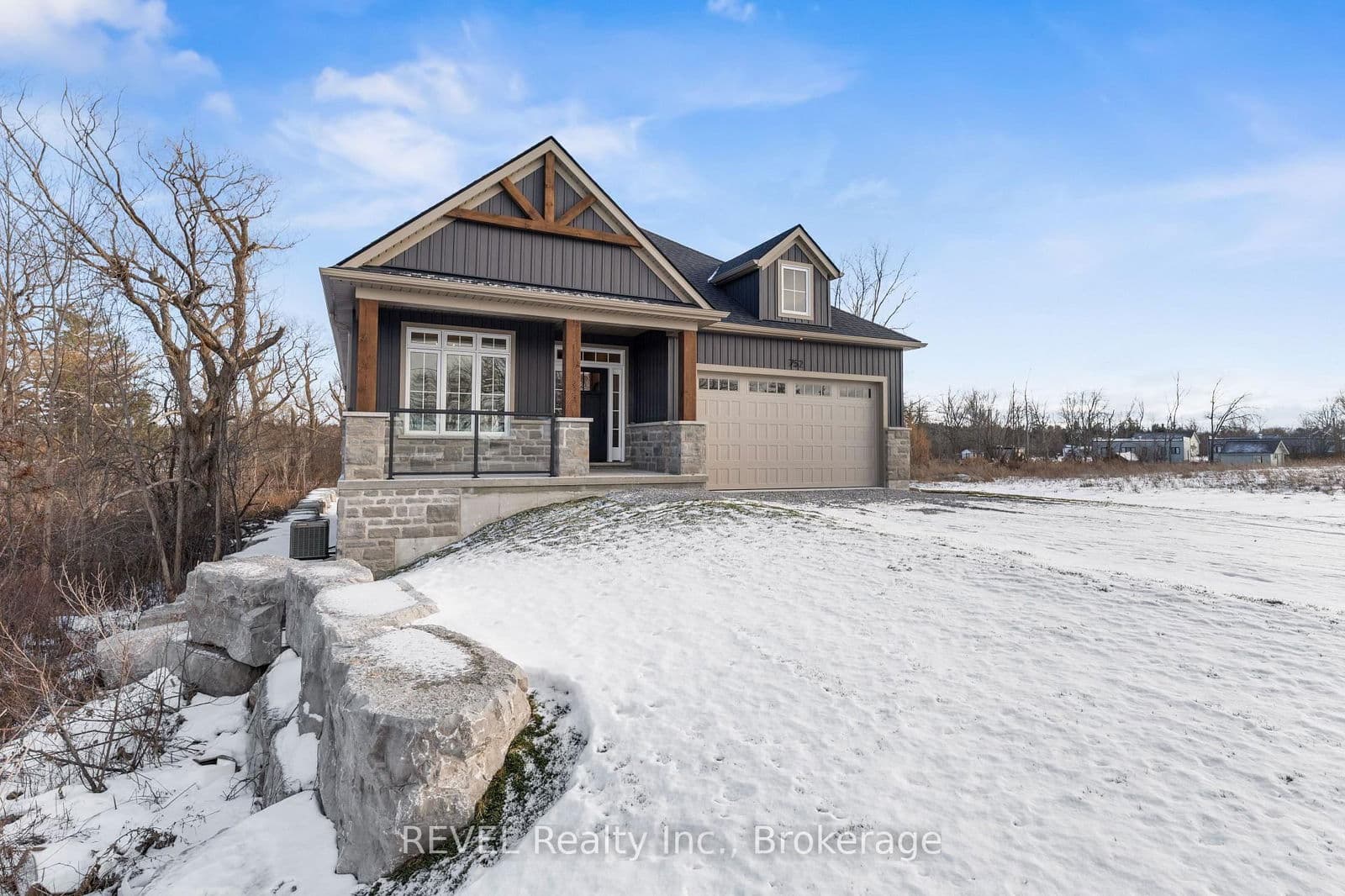 Detached at 752 GORHAM Road, Fort Erie, ON - Photo 4 - RE/MAX Garden City Realty