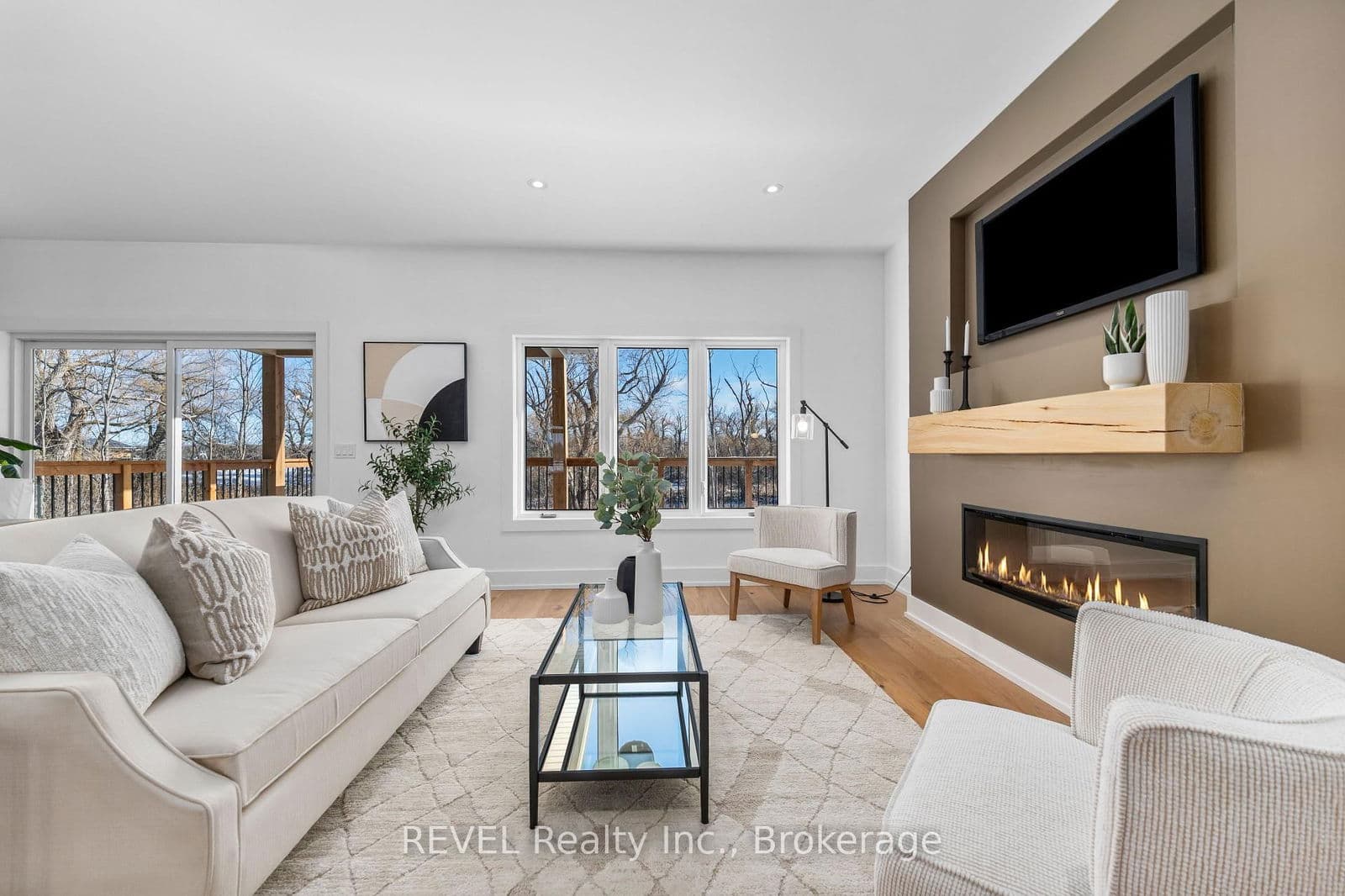 Detached at 752 GORHAM Road, Fort Erie, ON - Photo 9 - RE/MAX Garden City Realty