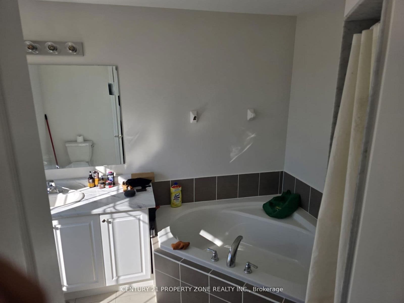 Att/Row/Townhouse at 36 Bruton Street, Thorold, ON - Photo 15 - RE/MAX Garden City Realty