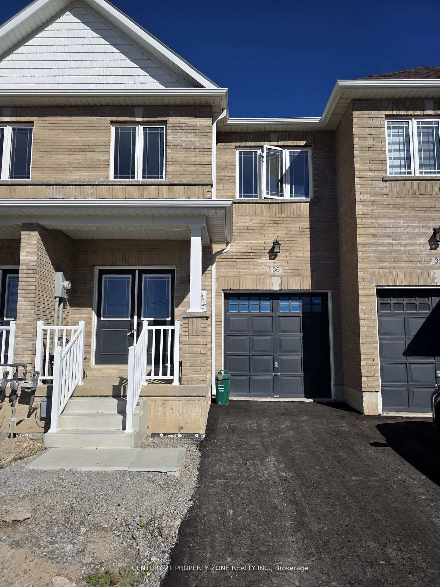 Att/Row/Townhouse at 36 Bruton Street, Thorold, ON - Photo 3 - RE/MAX Garden City Realty