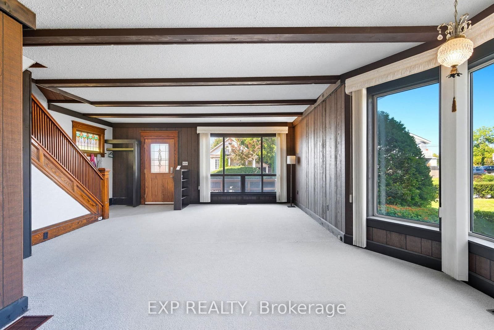 Detached at 5904 Prospect Street, Niagara Falls, ON - Photo 10 - RE/MAX Garden City Realty