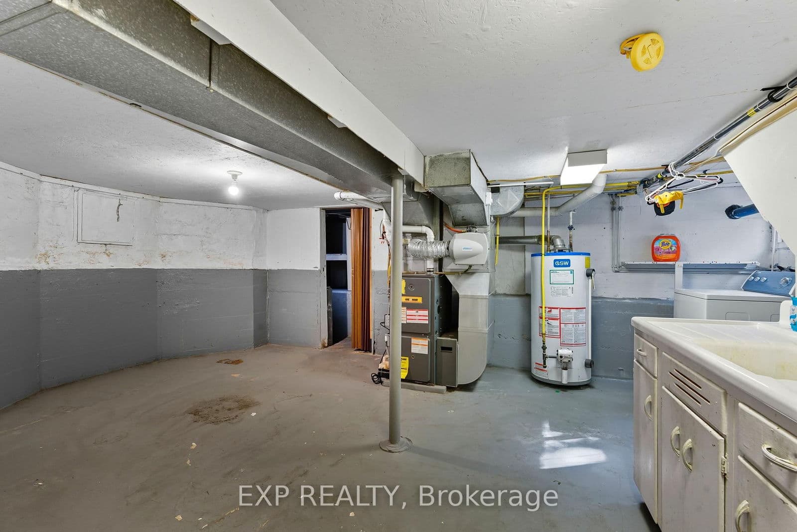 Detached at 5904 Prospect Street, Niagara Falls, ON - Photo 25 - RE/MAX Garden City Realty