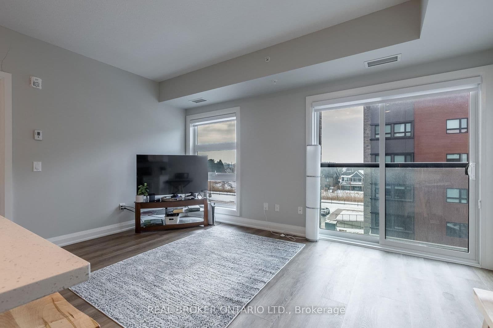 Condo Apartment at 300- 120 Summersides Boulevard, Pelham, ON - Photo 10 - RE/MAX Garden City Realty