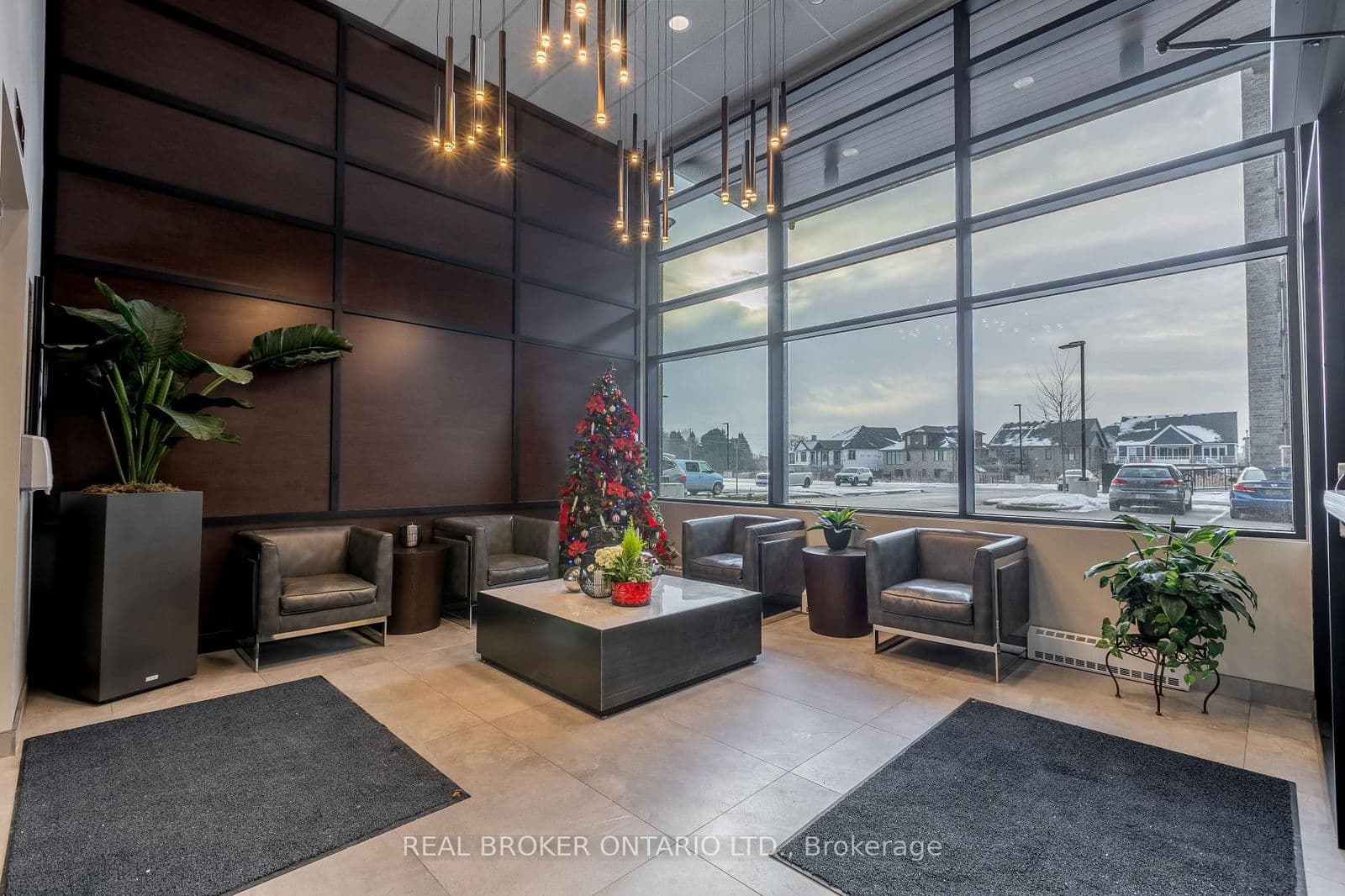 Condo Apartment at 300- 120 Summersides Boulevard, Pelham, ON - Photo 3 - RE/MAX Garden City Realty