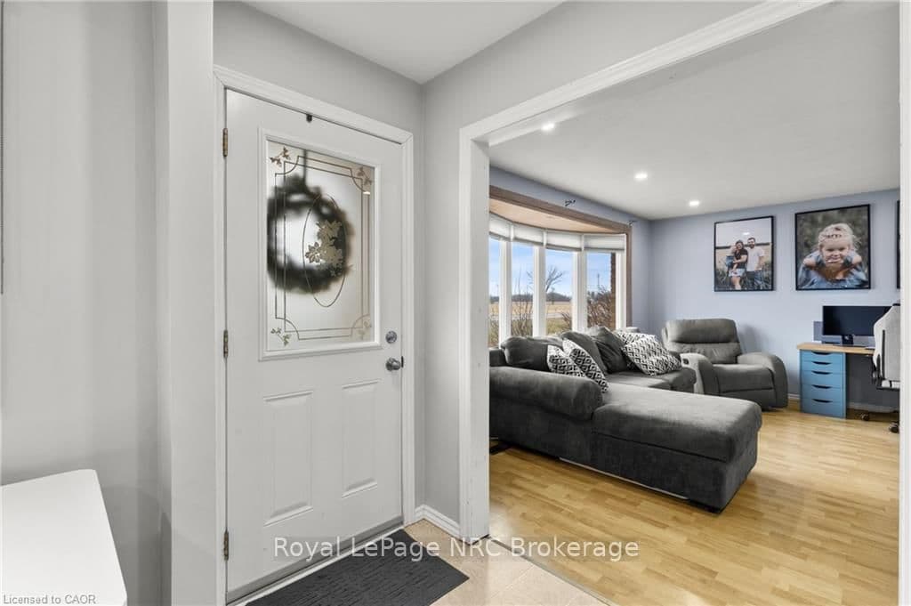 Detached at 5993 Silver Street, West Lincoln, ON - Photo 5 - RE/MAX Garden City Realty