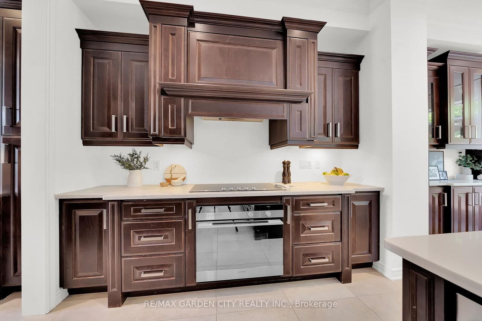 Detached at 6 VANDERBURGH Lane, Grimsby, ON - Photo 12 - RE/MAX Garden City Realty