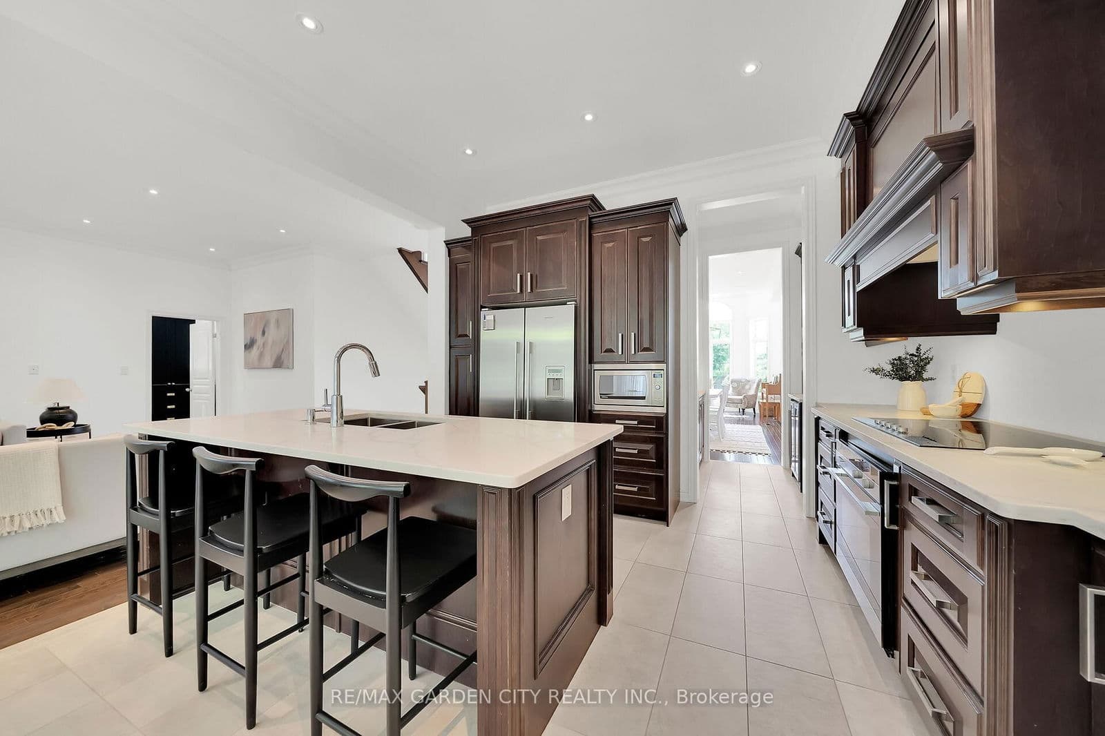 Detached at 6 VANDERBURGH Lane, Grimsby, ON - Photo 13 - RE/MAX Garden City Realty