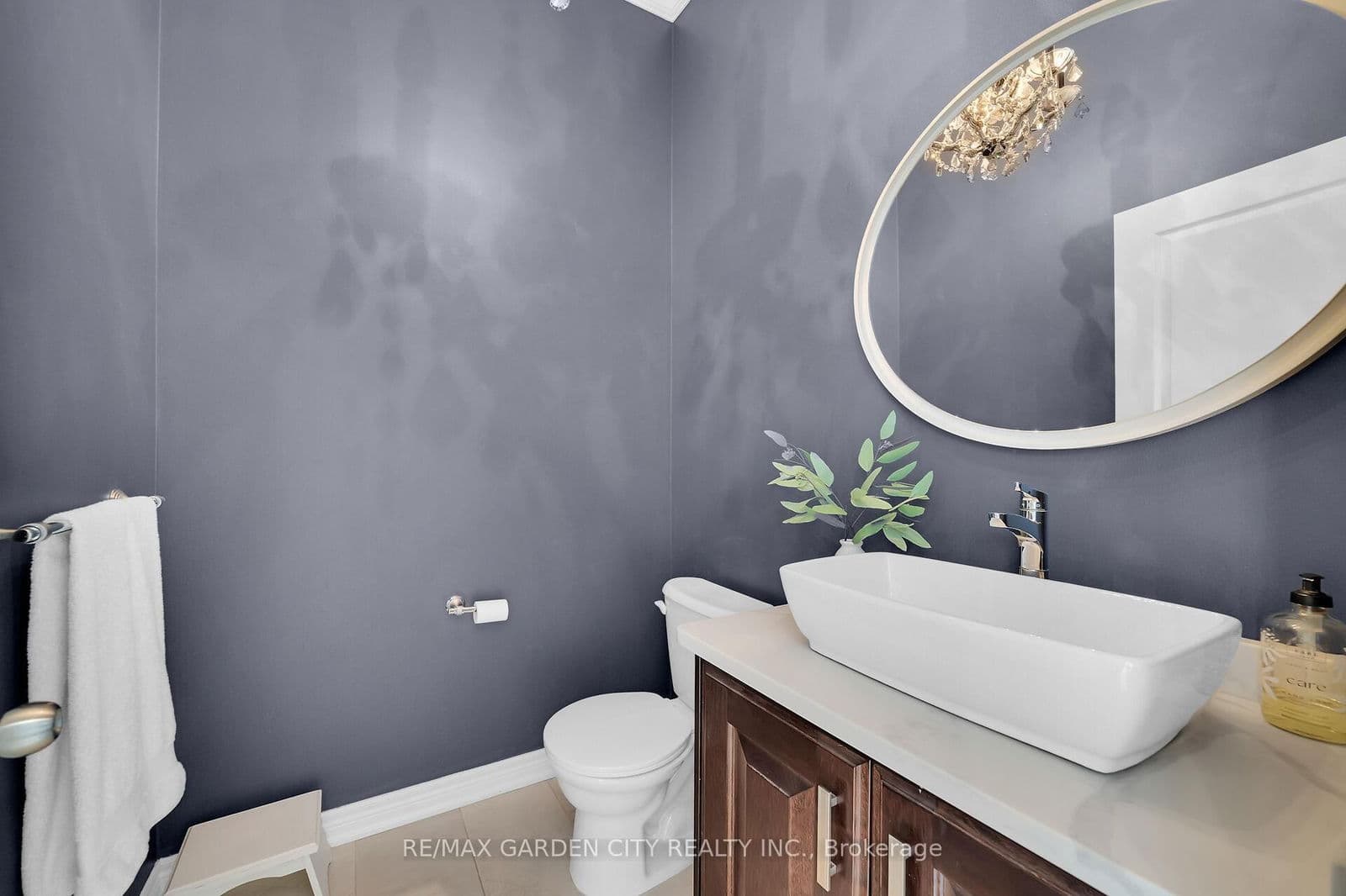 Detached at 6 VANDERBURGH Lane, Grimsby, ON - Photo 20 - RE/MAX Garden City Realty