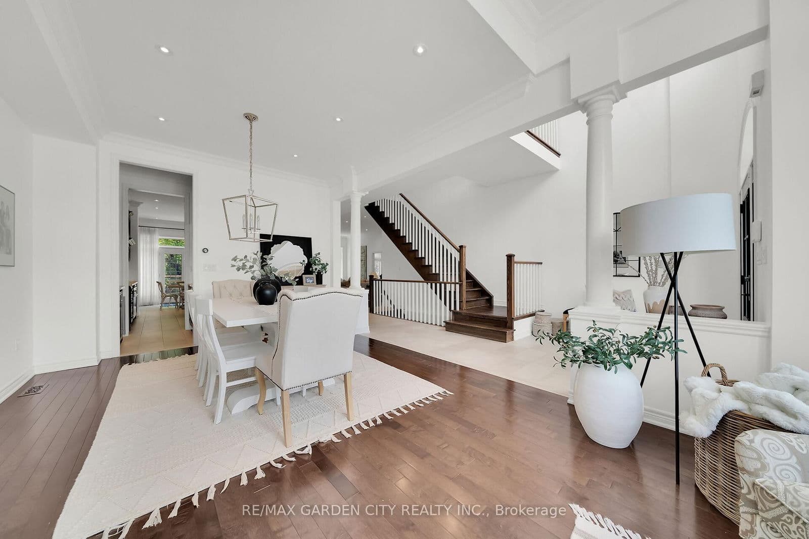 Detached at 6 VANDERBURGH Lane, Grimsby, ON - Photo 8 - RE/MAX Garden City Realty