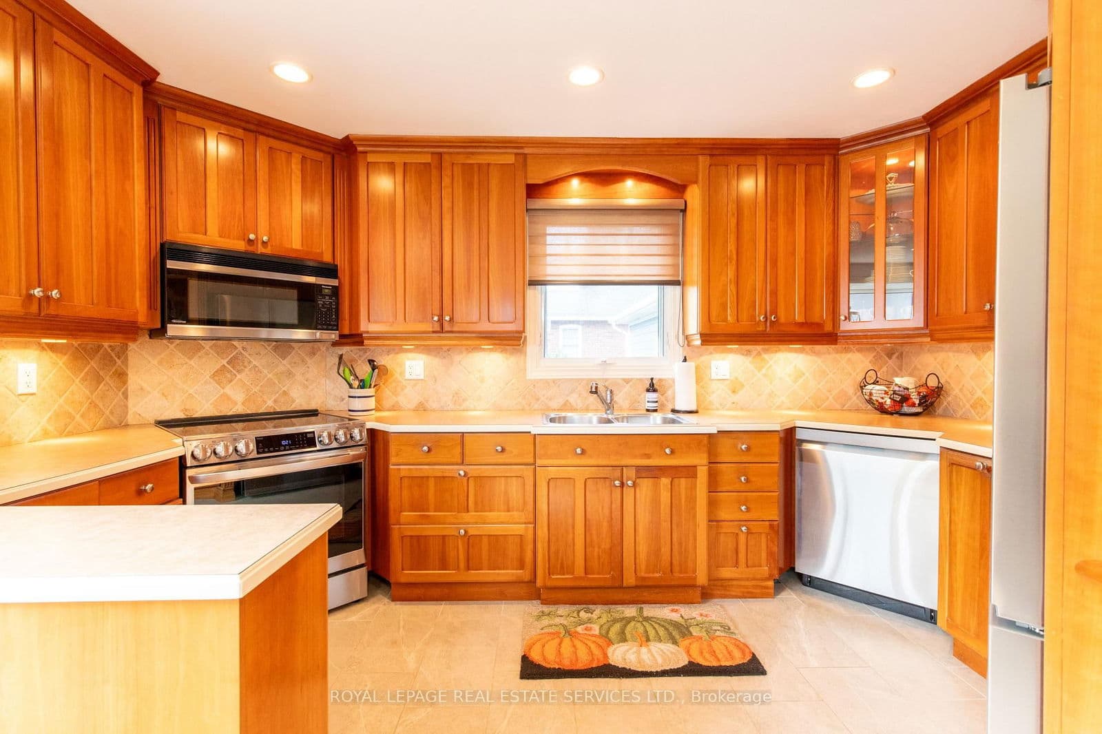 Detached at 141 Main Street, St. Catharines, ON - Photo 13 - RE/MAX Garden City Realty