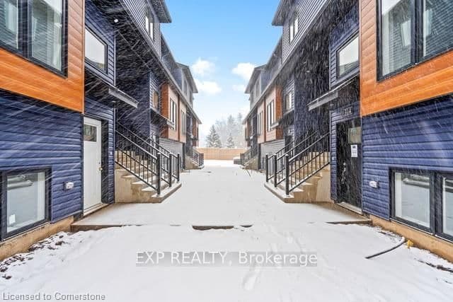 Condo Townhouse at 324- 781 Clare Avenue, Welland, ON - Photo 2 - RE/MAX Garden City Realty