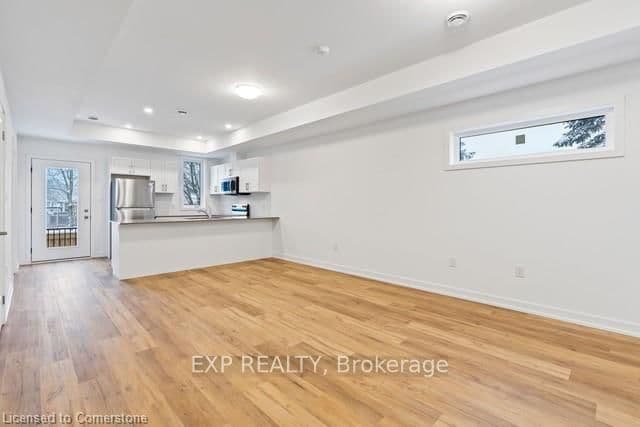 Condo Townhouse at 324- 781 Clare Avenue, Welland, ON - Photo 4 - RE/MAX Garden City Realty