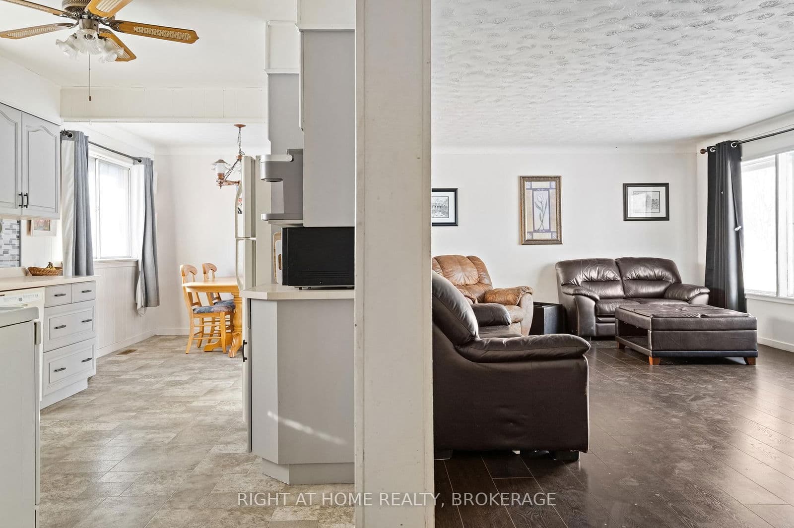 Detached at 105 Glenwood Parkway, Welland, ON - Photo 10 - RE/MAX Garden City Realty