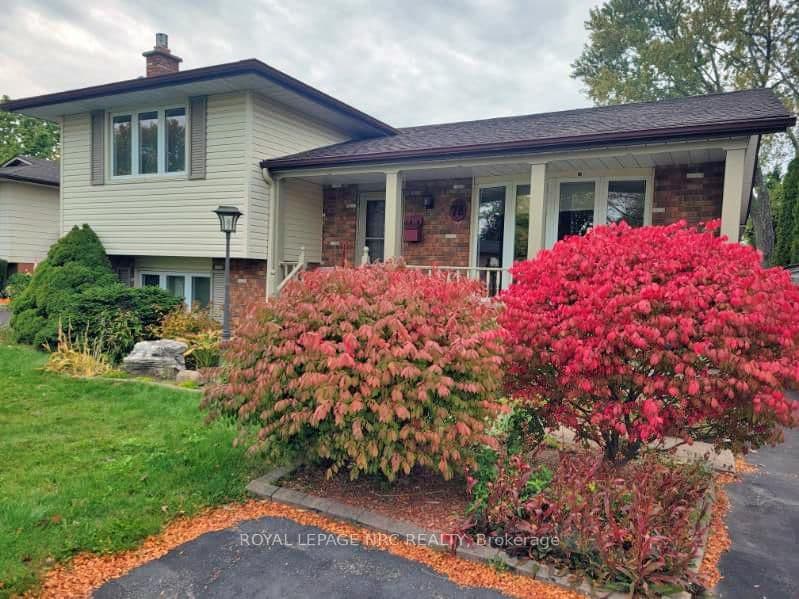 Detached at 78 Page Drive, Welland, ON - Photo 2 - RE/MAX Garden City Realty