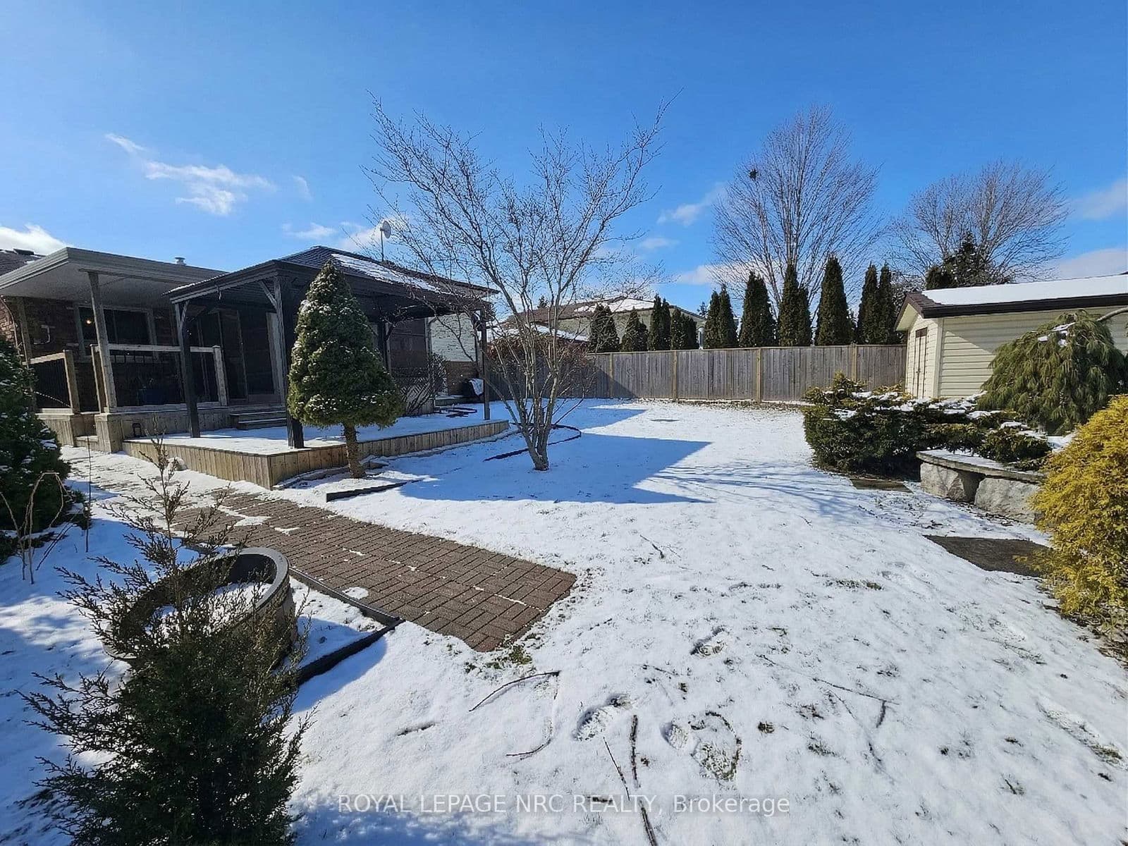 Detached at 78 Page Drive, Welland, ON - Photo 6 - RE/MAX Garden City Realty