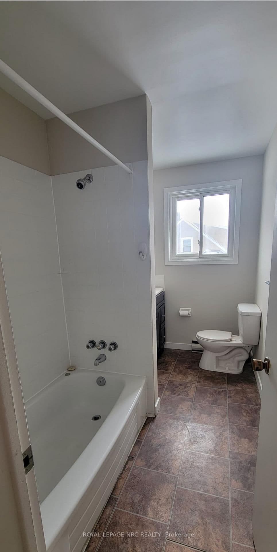 Att/Row/Townhouse at Unit 1- 402 Fares Street, Port Colborne, ON - Photo 8 - RE/MAX Garden City Realty