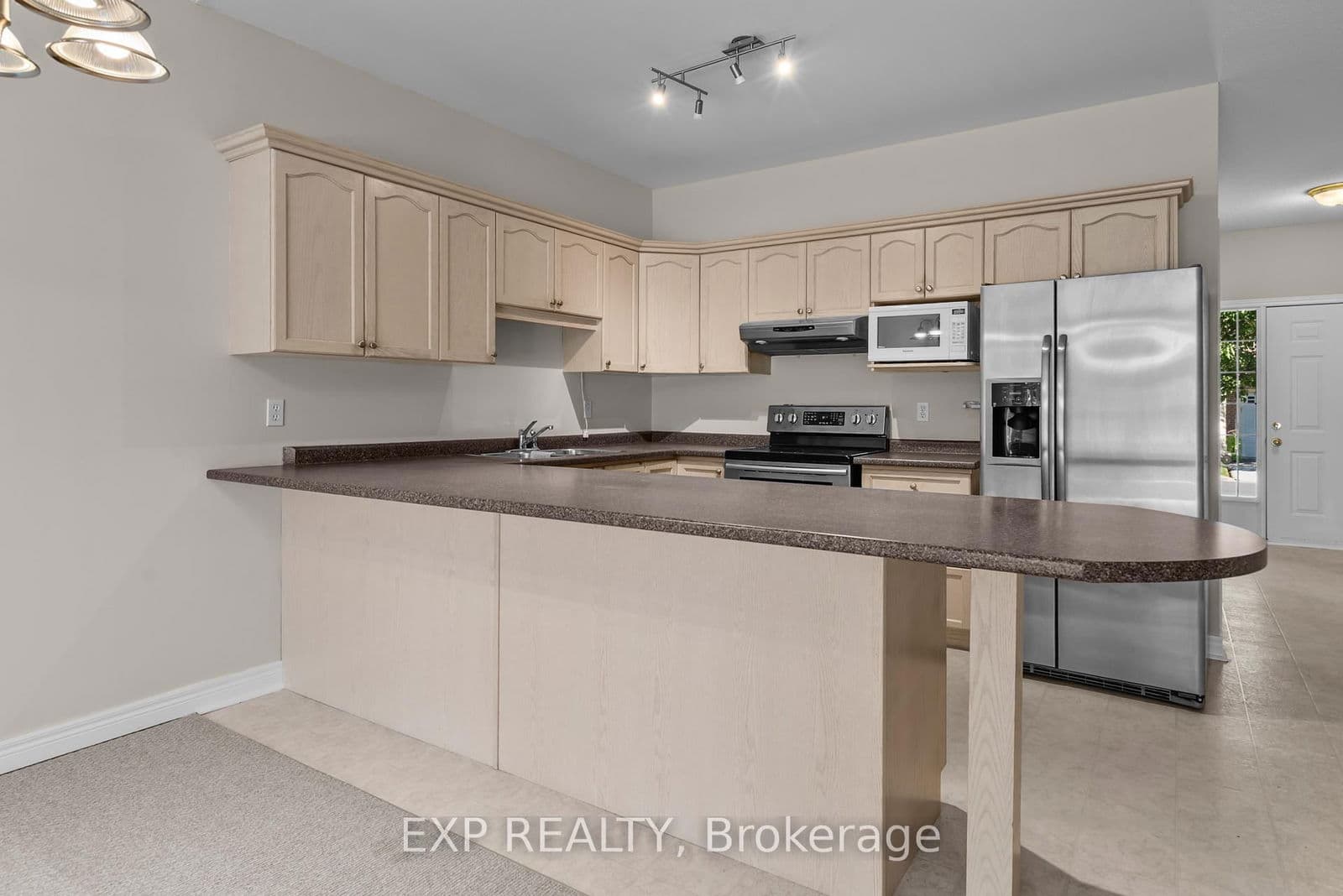 Condo Townhouse at 23- 5595 DRUMMOND Road, Niagara Falls, ON - Photo 10 - RE/MAX Garden City Realty